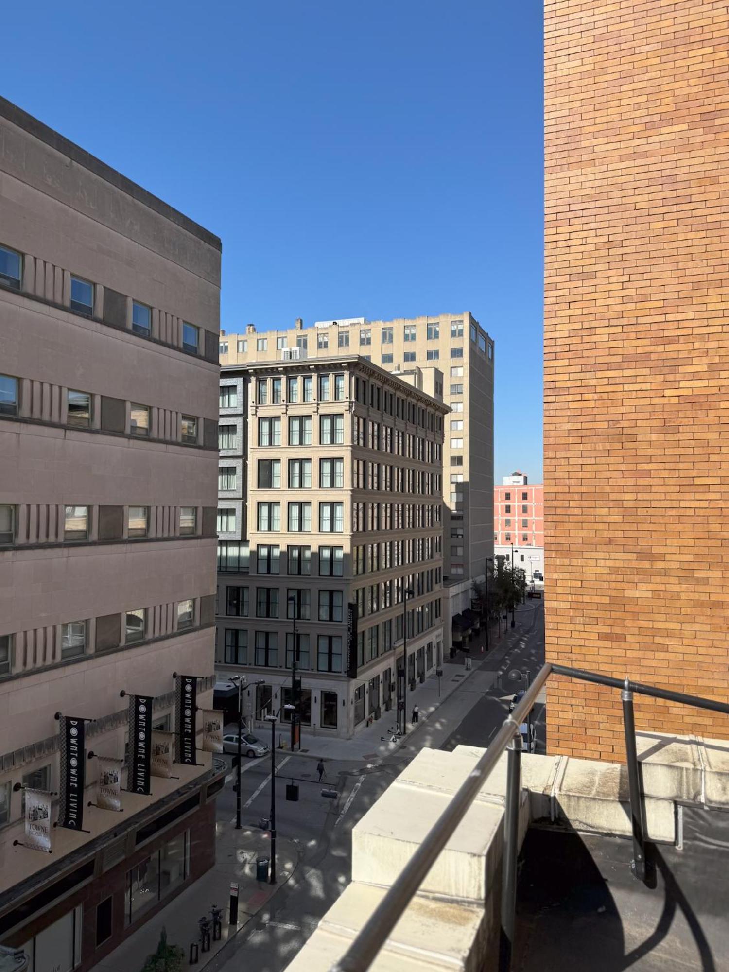 The Historic Lyric Penthouse With Private Rooftop Cincinnati Exterior foto